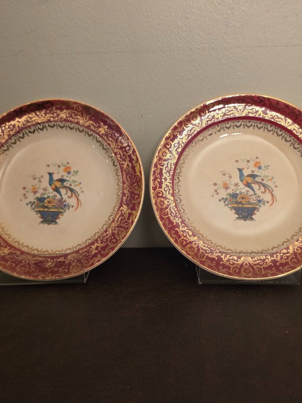 Salem China Bird of Paradise plate with 23 karat gold trim. Made of bone China,
